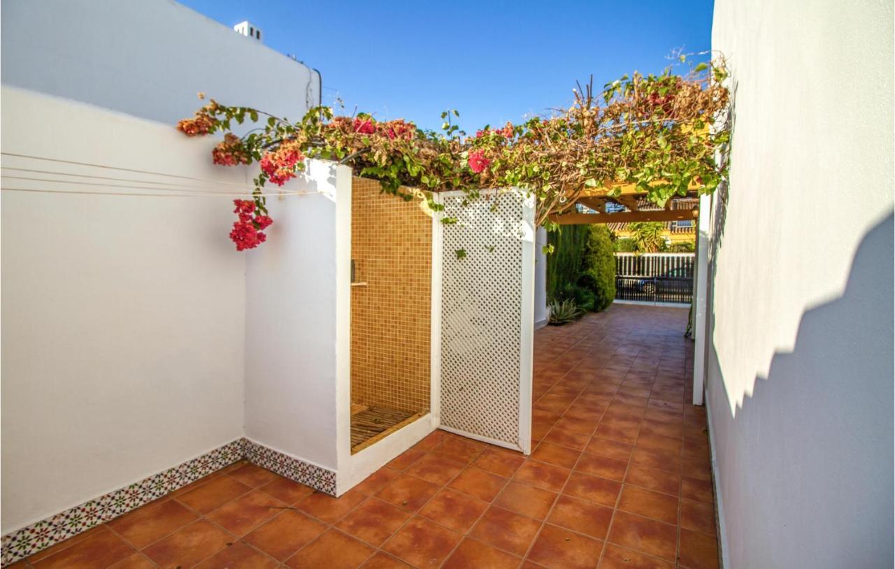 4 Bedroom Cozy Home In Pilar De La Horadada Luaran gambar